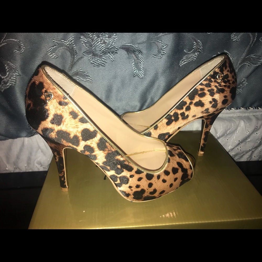 Leopard 4in heels